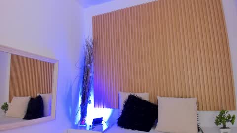     online show from 04.01.26