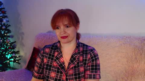 Snapshot of gentlemila chatting on 12.26.24 gentlemila online show from 12.26.24