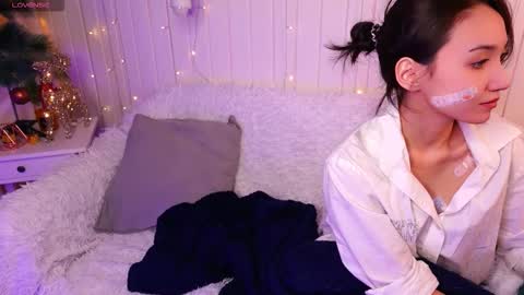 gentlemusee online show from 12.21.25