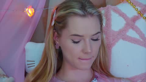 Snapshot of gentlerossi chatting on 01.14.25 GentleRossi online show from 01.14.25