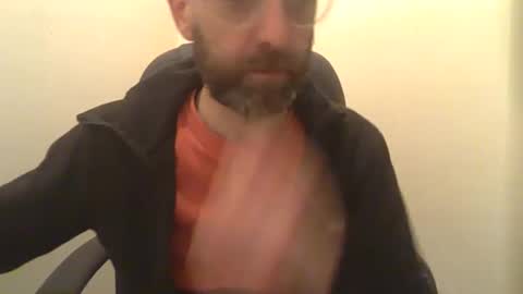 Snapshot of geon2xx chatting on 02.06.25 Geon online show from 02.06.25