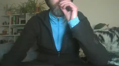 Snapshot of geon2xx chatting on 03.11.25 Geon online show from 03.11.25