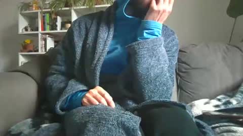 Snapshot of geon2xx chatting on 11.14.25 Geon online show from 11.14.25