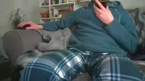 Snapshot of geon2xx chatting on 12.17.25 Geon online show from 12.17.25