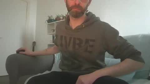 Snapshot of geon2xx chatting on 03.12.26 Geon online show from 03.12.26