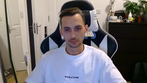 georgek0011 online show from 10.03.25