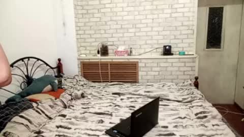 Ellie online show from 04.23.26