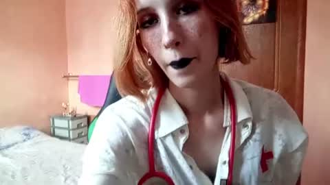 Snapshot of georgianahaeussler chatting on 06.18.26 Ellie online show from 06.18.26