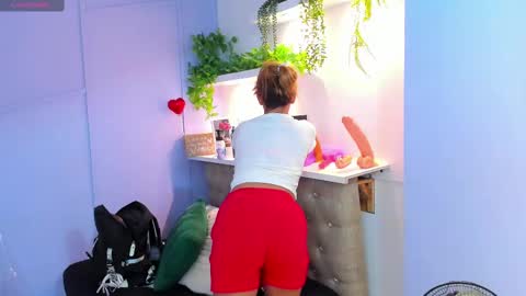 Georgina Coule online show from 02.28.25