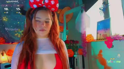 georgina_moschino online show from 10.15.25