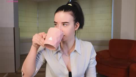 My name is Kelly online show from 10.12.25