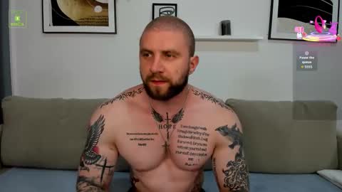 Snapshot of gerard_finbar chatting on 09.11.25 Gerard Finbar online show from 09.11.25