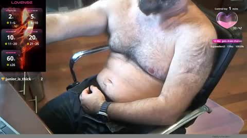 Snapshot of geronimo_431 chatting on 11.22.25 Daddy Jokes online show from 11.22.25