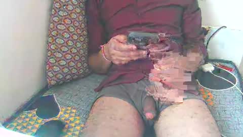 Snapshot of ggnstud chatting on 01.24.25 Big Brown Cock online show from 01.24.25