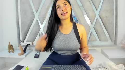 Snapshot of ghanimastrom chatting on 02.18.25 Danna Astrom online show from 02.18.25