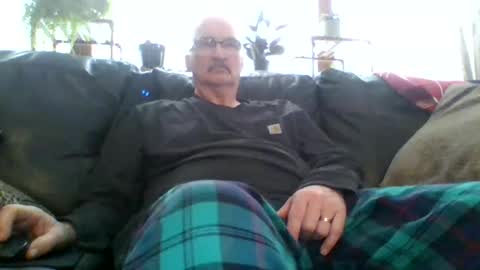 Snapshot of ghost2534 chatting on 11.26.25 ghost2534 online show from 11.26.25