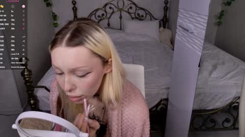 violeta online show from 04.08.26