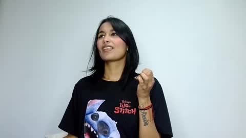 Snapshot of gia_lee10 chatting on 10.01.25 Gia Lee online show from 10.01.25