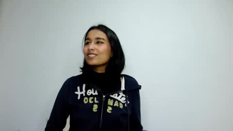 Snapshot of gia_lee10 chatting on 10.02.25 Gia Lee online show from 10.02.25