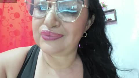 nahomi online show from 12.18.25