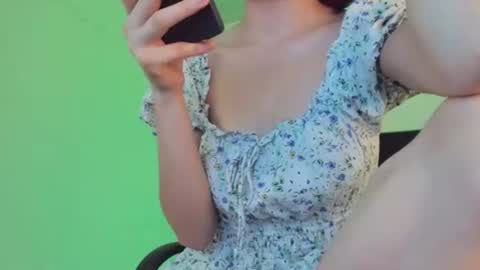 GIA WHITE Independet  online show from 12.20.25