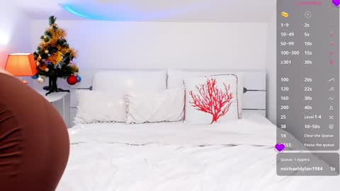 Gia online show from 12.24.24