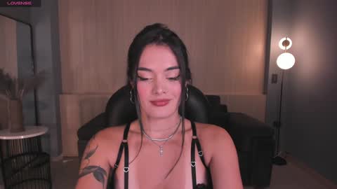 Gia Ferrera online show from 01.08.25