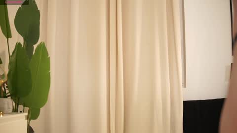 Snapshot of giainked chatting on 04.03.26 giainked online show from 04.03.26