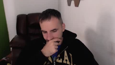 Snapshot of gianni_lion chatting on 03.12.25 Gianni online show from 03.12.25