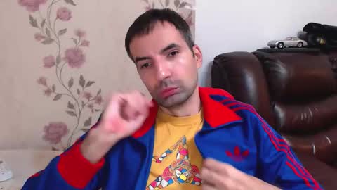 Snapshot of gianni_lion chatting on 11.09.25 Gianni online show from 11.09.25