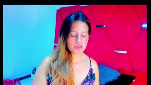 GiaRoussel online show from 01.31.25