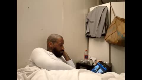 Snapshot of gide8n chatting on 03.25.26 Gideon online show from 03.25.26