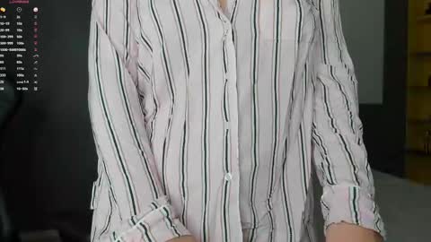 gigihadd online show from 09.27.25