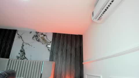 Snapshot of gigiidoll chatting on 02.25.26 Gigi Doll online show from 02.25.26