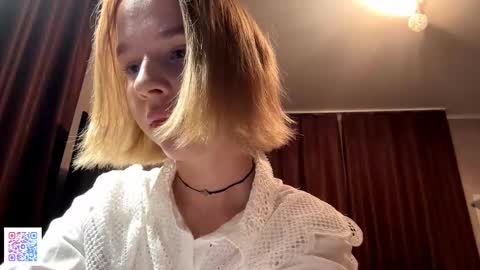 Molly online show from 10.06.25