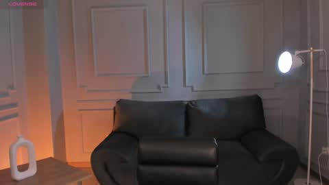 GIGI online show from 01.20.25