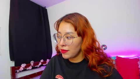 gigimooon online show from 09.16.25