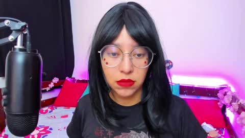 gigimooon online show from 09.18.25