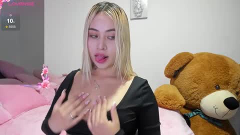 Gigi online show from 02.24.25