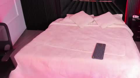 giia online show from 02.16.25