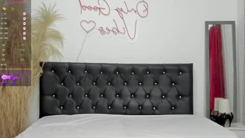 Snapshot of giiny_ chatting on 01.04.25 pamela online show from 01.04.25