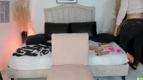 Snapshot of giiny_ chatting on 03.26.26 pamela online show from 03.26.26