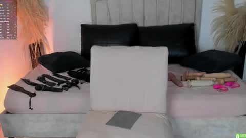 Snapshot of giiny_ chatting on 03.27.26 pamela online show from 03.27.26
