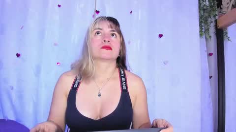 Snapshot of gilakat chatting on 03.01.25 gilakat online show from 03.01.25