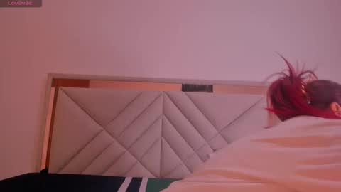 Snapshot of gimenalara chatting on 10.21.25 Gimena online show from 10.21.25