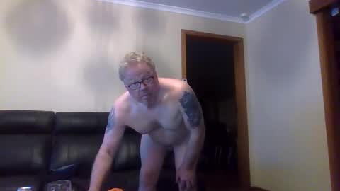 gimmmieoooo online show from 10.09.25