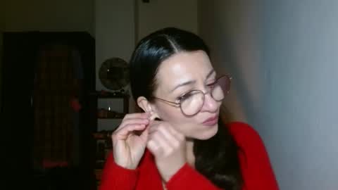 Snapshot of ginaoneon chatting on 12.10.24 GinaONeon online show from 12.10.24