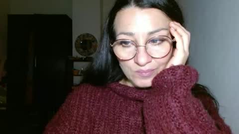 Snapshot of ginaoneon chatting on 01.21.25 GinaONeon online show from 01.21.25