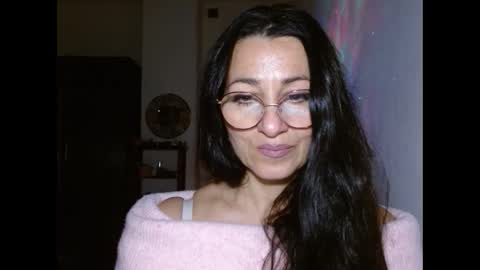 Snapshot of ginaoneon chatting on 02.10.25 GinaONeon online show from 02.10.25