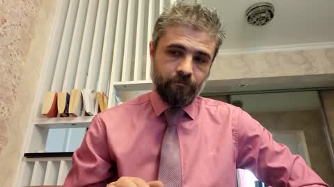 Gabriel online show from 02.04.25